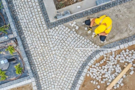 Comment r&eacute;ussir vos travaux de pavage &agrave; Pfastatt ? &Eacute;tapes essentielles